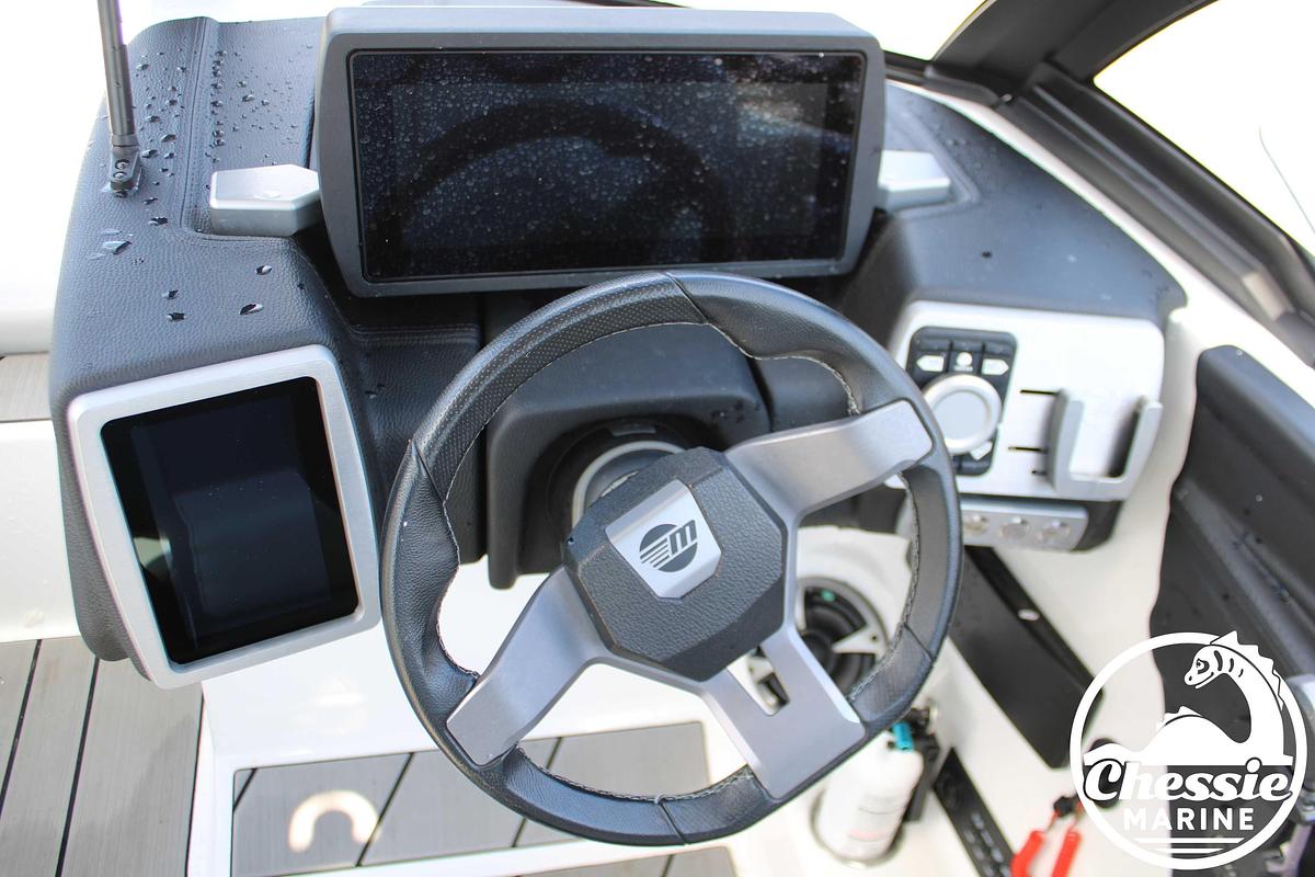 Used 2020 Malibu Wakesetter 21 MLX