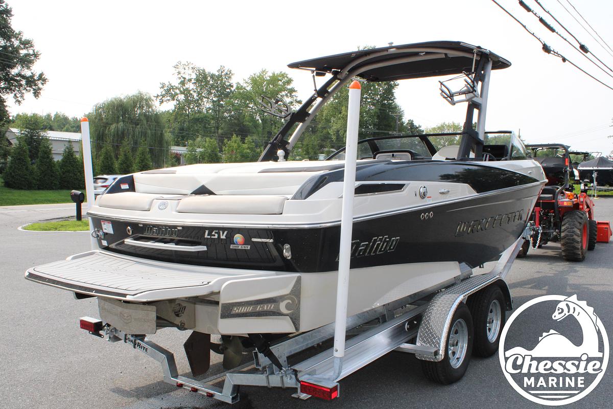 Used 2016 Malibu 23 LSV