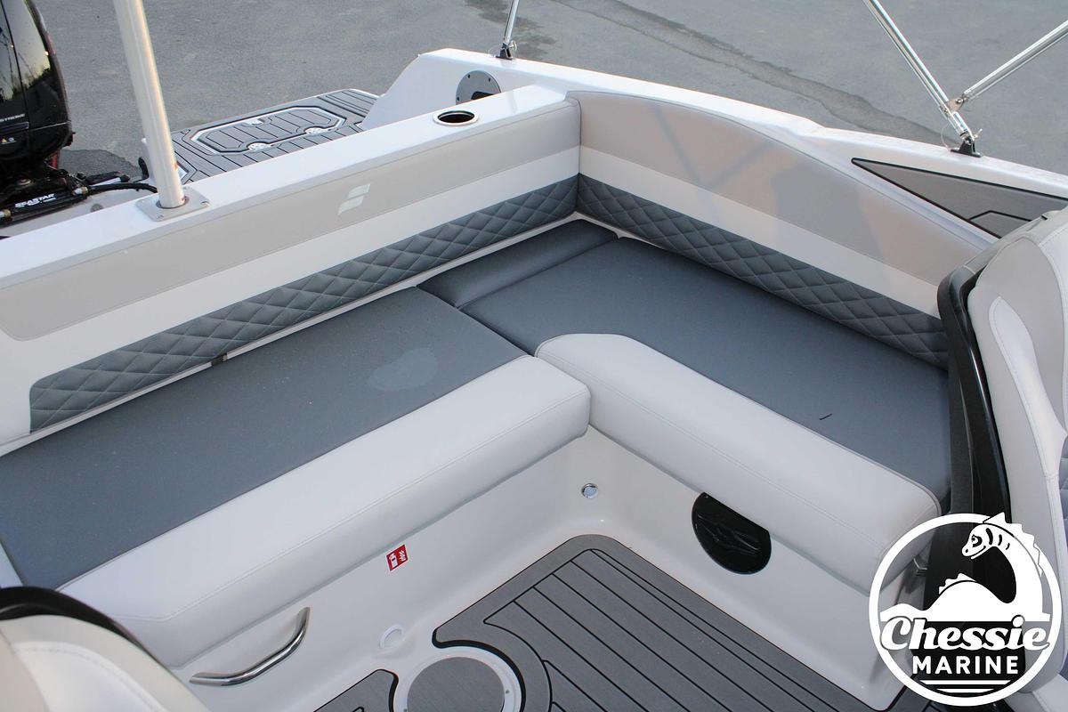 2026 Starcraft SVX 210 DC OB