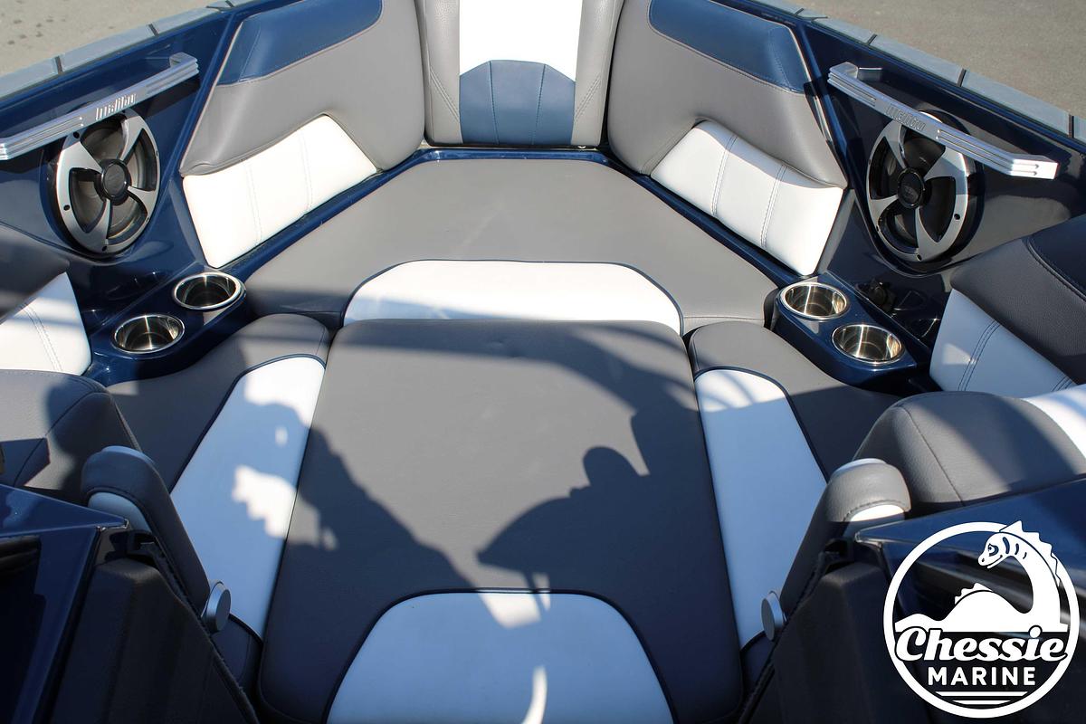 Used 2020 Malibu Wakesetter 25 LSV