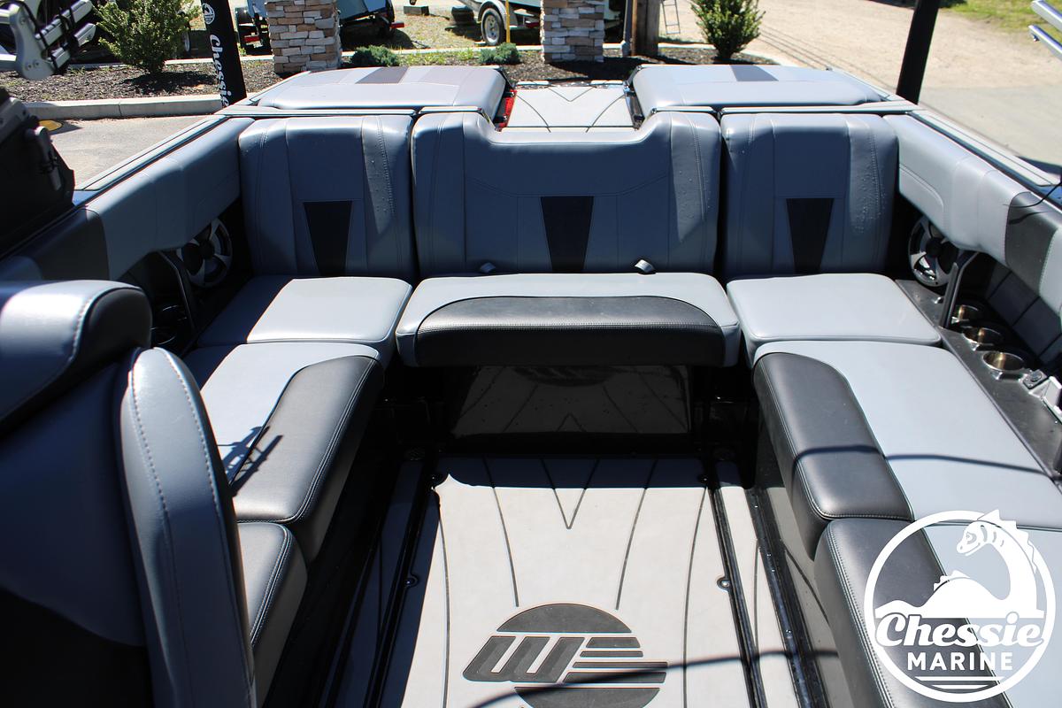 Used 2021 Malibu 23 LSV
