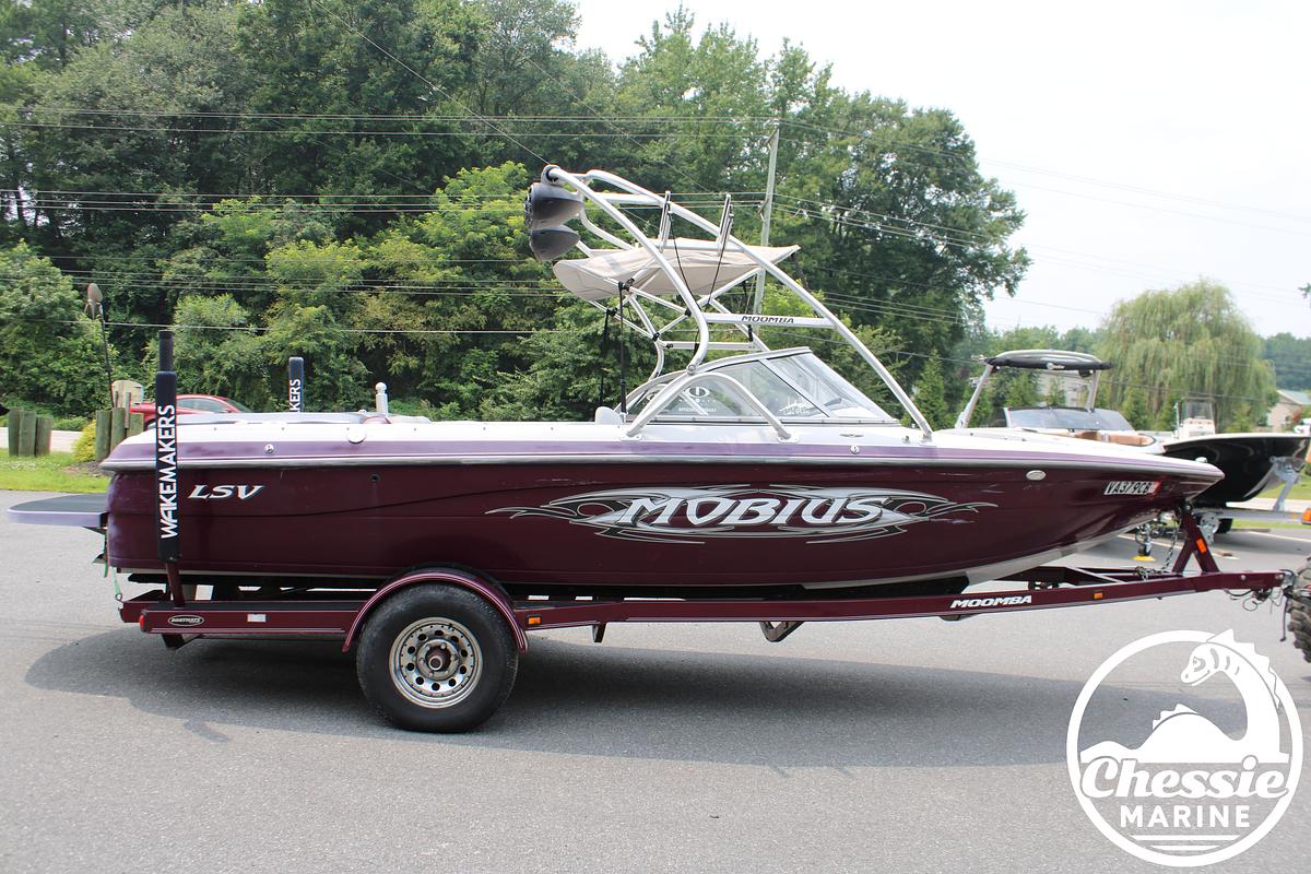 Used 2004 Moomba Mobius LSV