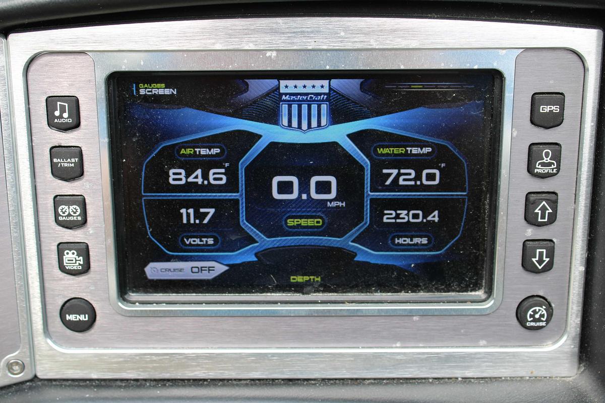 Used 2017 MasterCraft XT 21