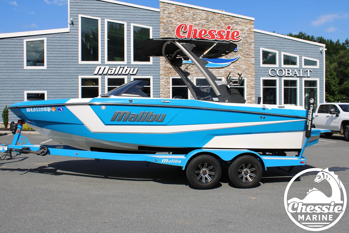 Used 2024 Malibu 21 LX-R