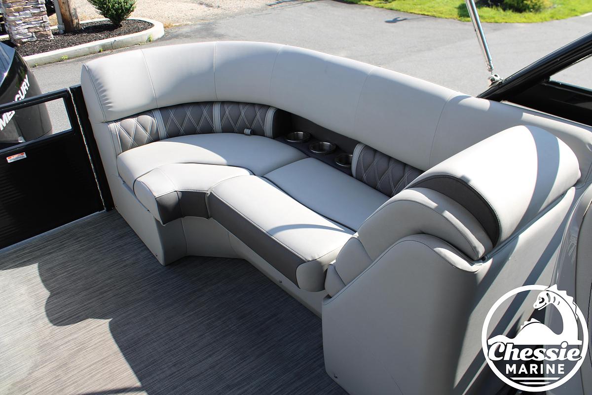 Used 2021 Bennington LX 24