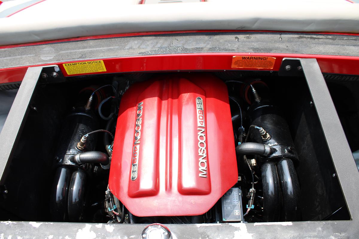 Used 2014 Malibu 247 LSV