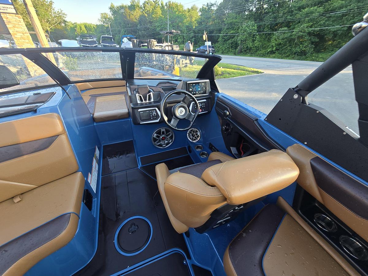 Used 2022 Axis A22