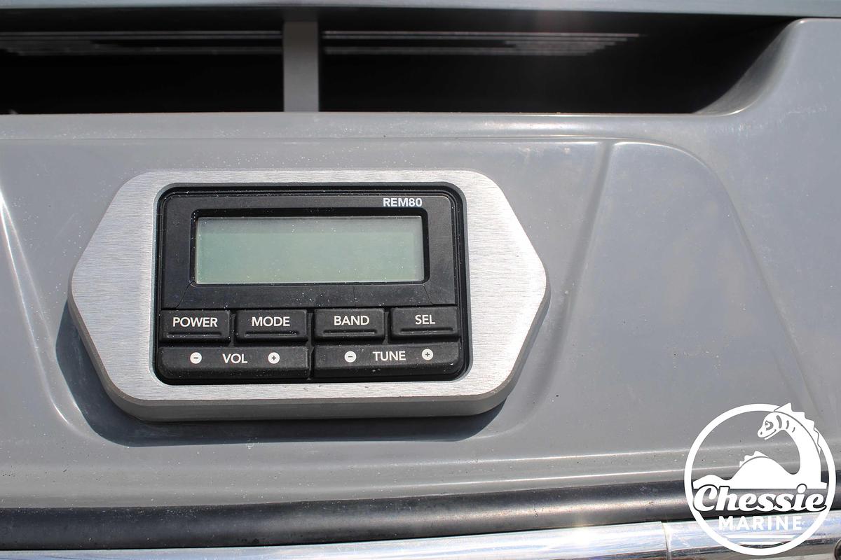 Used 2022 Malibu Wakesetter 25 LSV