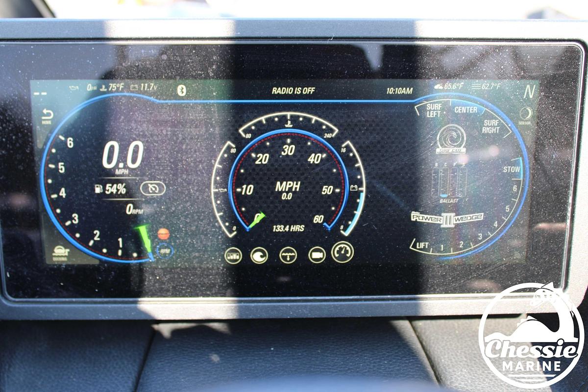 Used 2020 Malibu Wakesetter 25 LSV