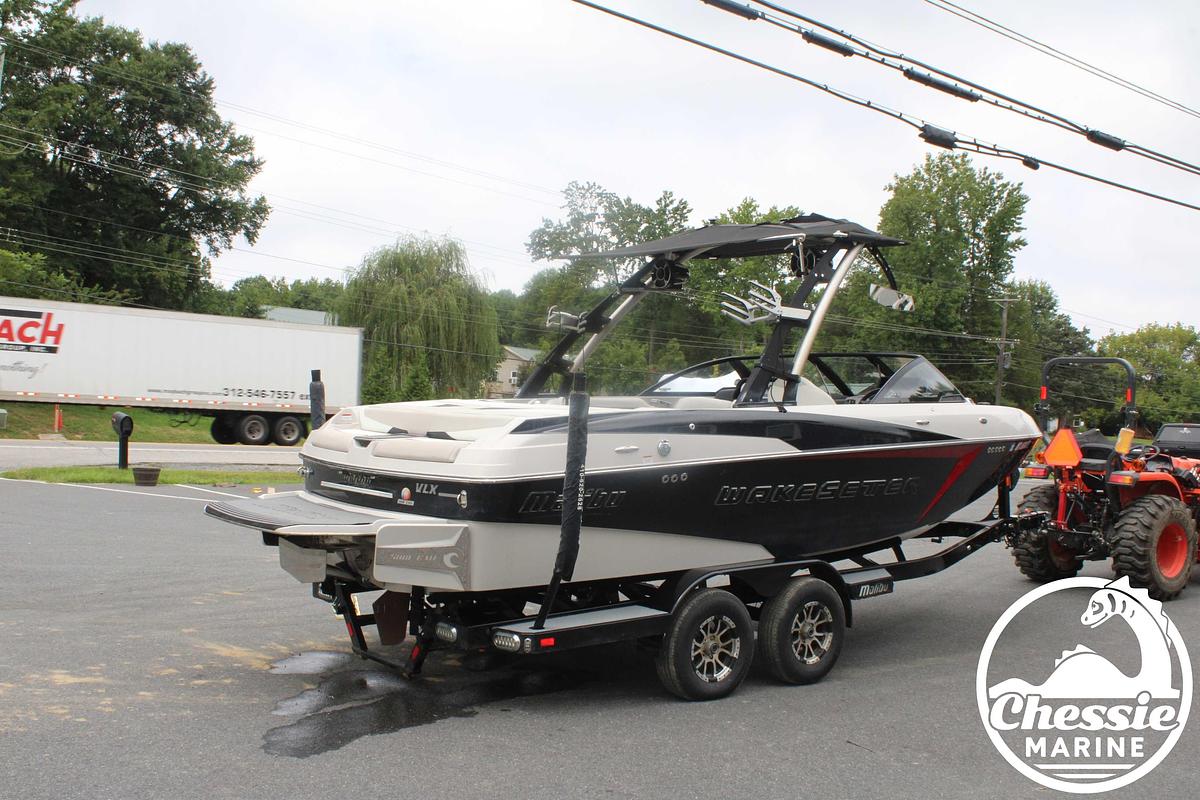 Used 2016 Malibu Wakesetter 22 VLX
