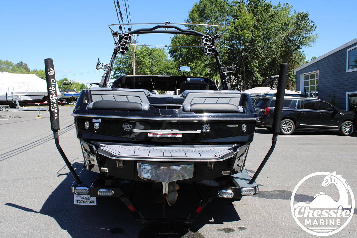 Used 2021 Malibu 23 LSV