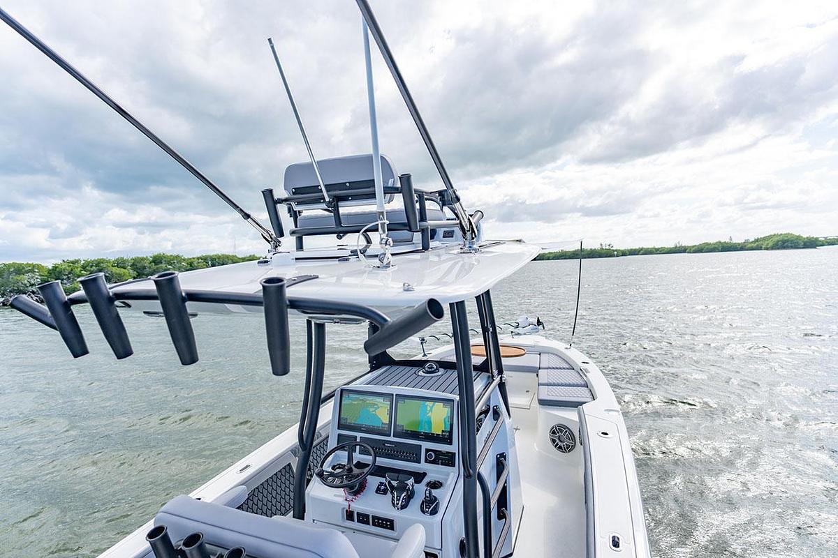 2027 Pathfinder 2800 HYBRID
