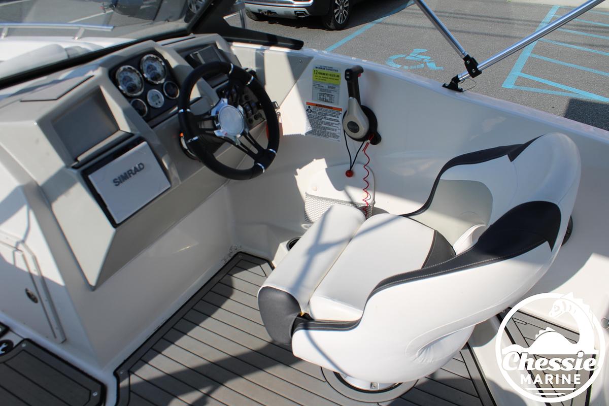 Used 2022 Starcraft AVX 190 DC OB