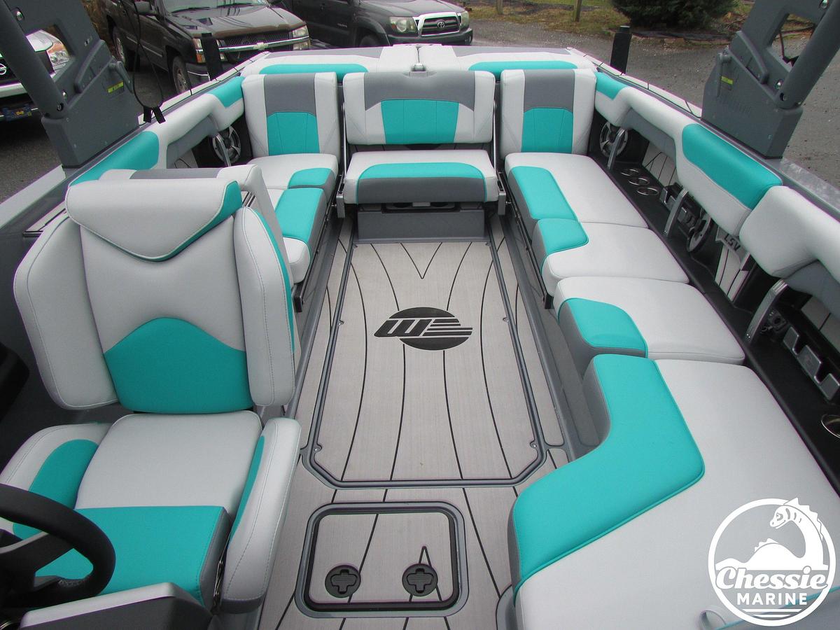 Used 2020 Malibu Wakesetter 25 LSV