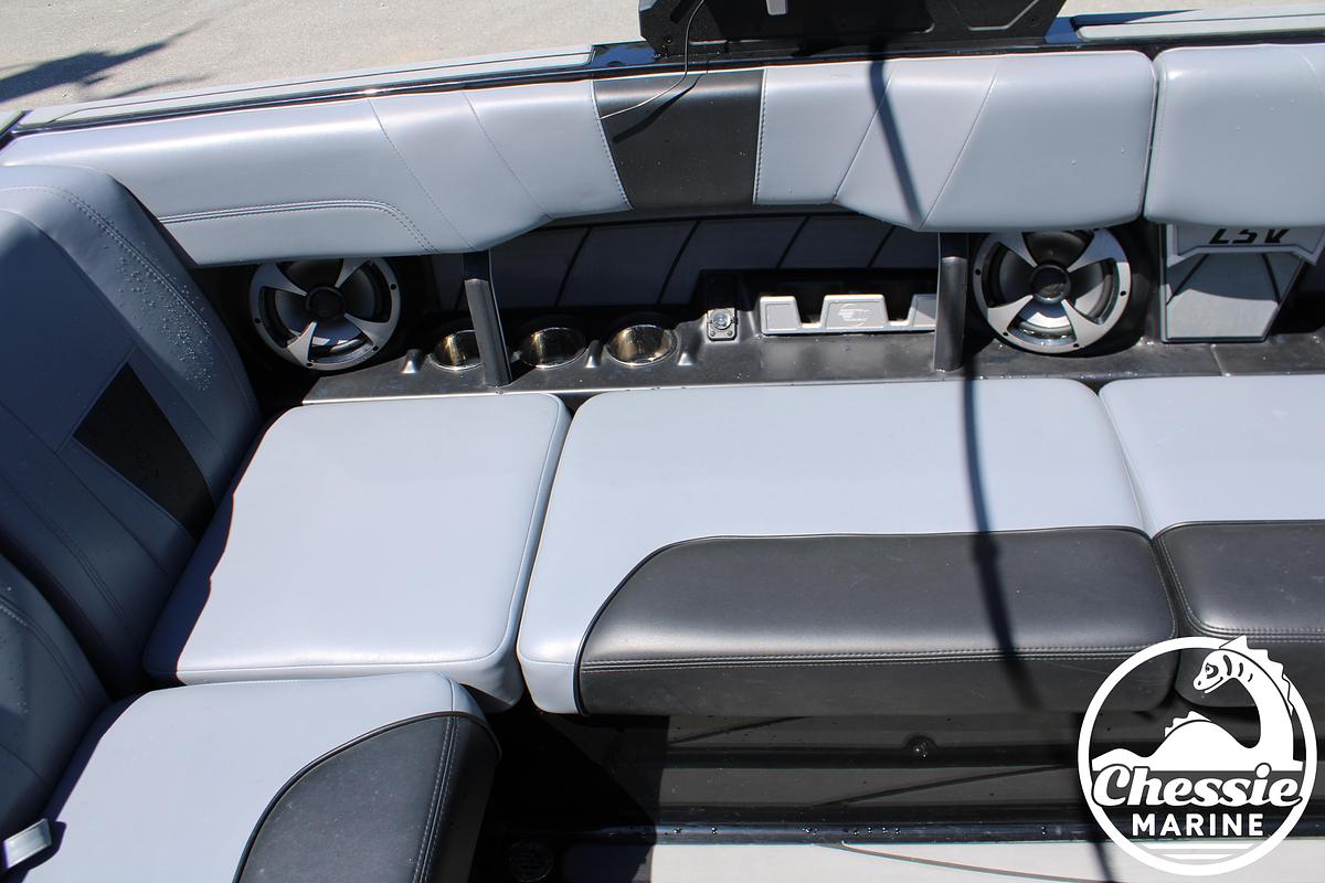 Used 2021 Malibu 23 LSV