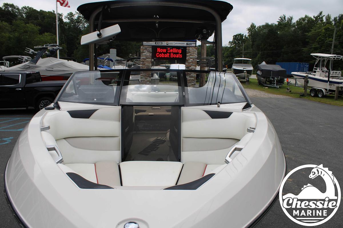 Used 2016 Malibu Wakesetter 22 VLX