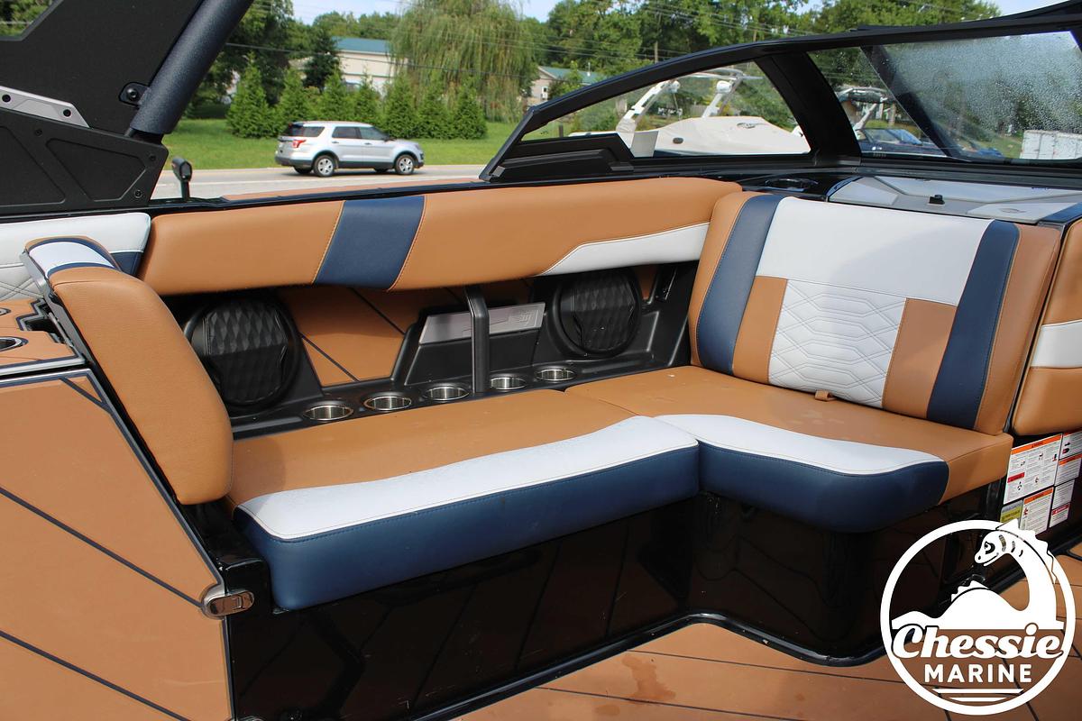 Used 2023 Malibu Wakesetter 26 LSV