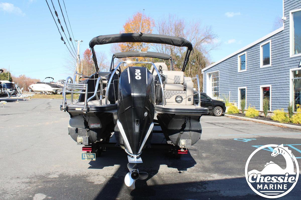 Used 2021 Barletta 25 UE