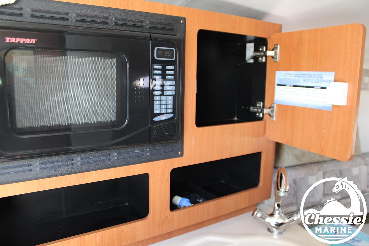 Used 2006 Crownline 250