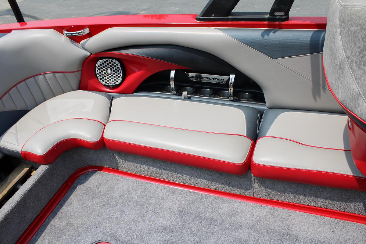 Used 2014 Malibu 247 LSV