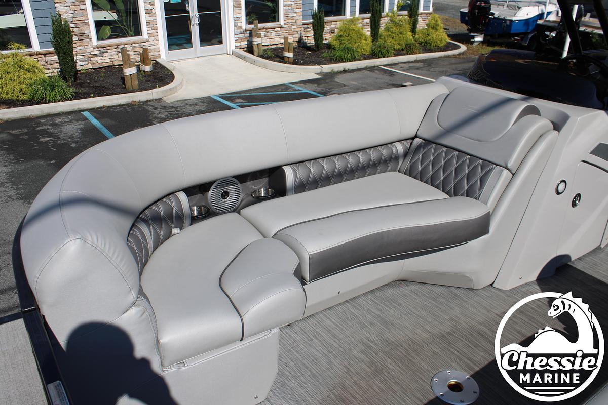 Used 2021 Bennington LX 24