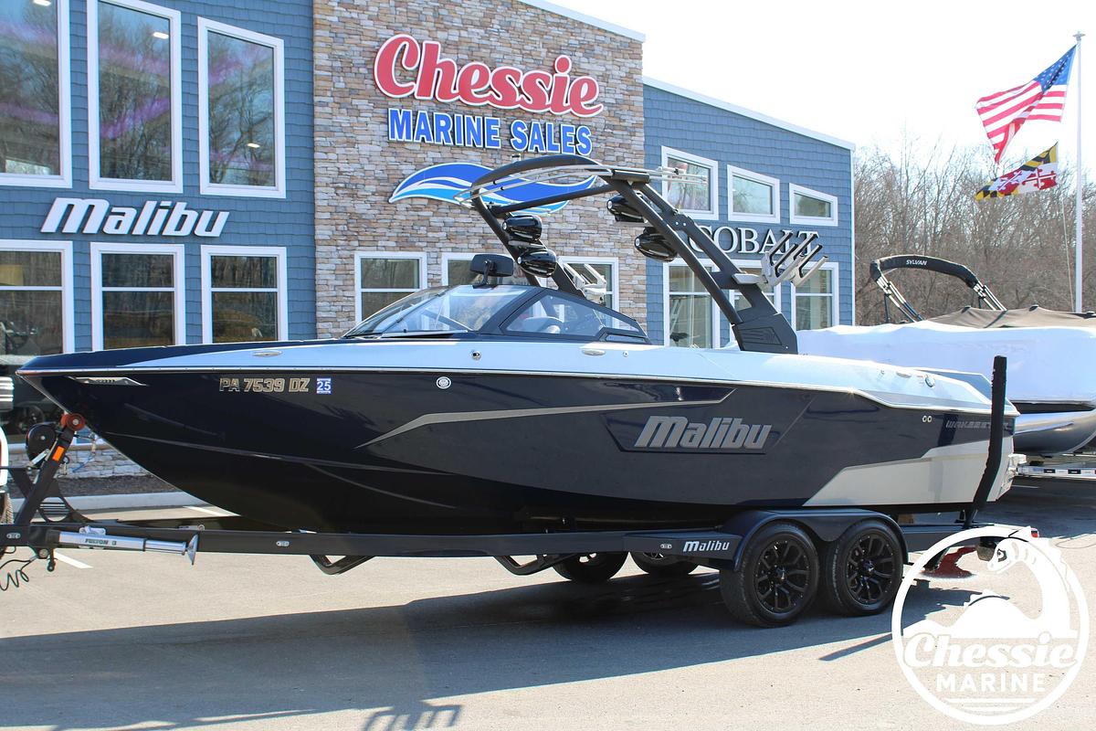 Used 2020 Malibu Wakesetter 25 LSV