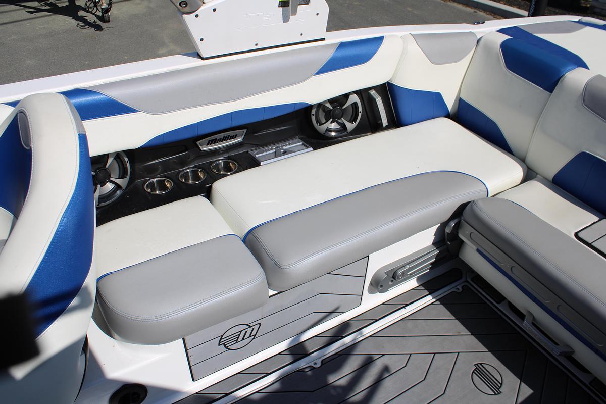 Used 2018 Malibu 23 LSV