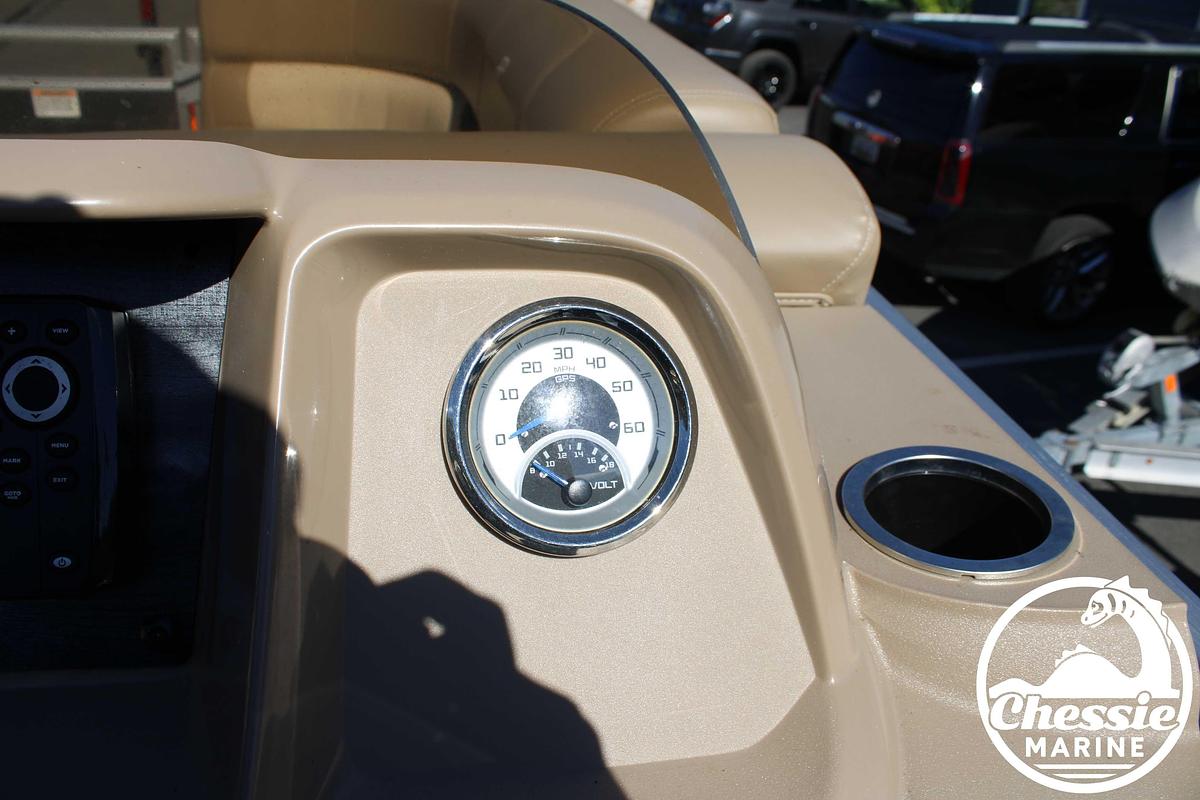 Used 2023 Starcraft Pontoon LX 22 R