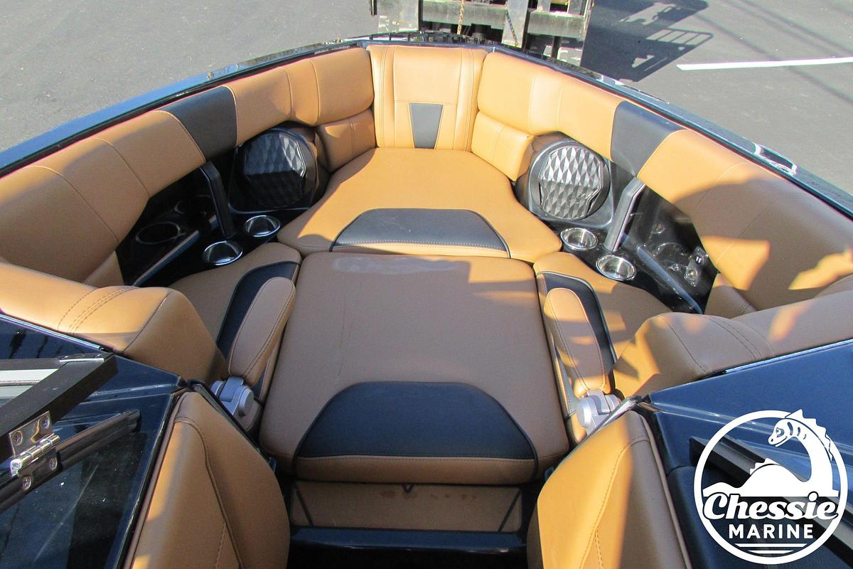 Used 2022 Malibu Wakesetter 23 LSV