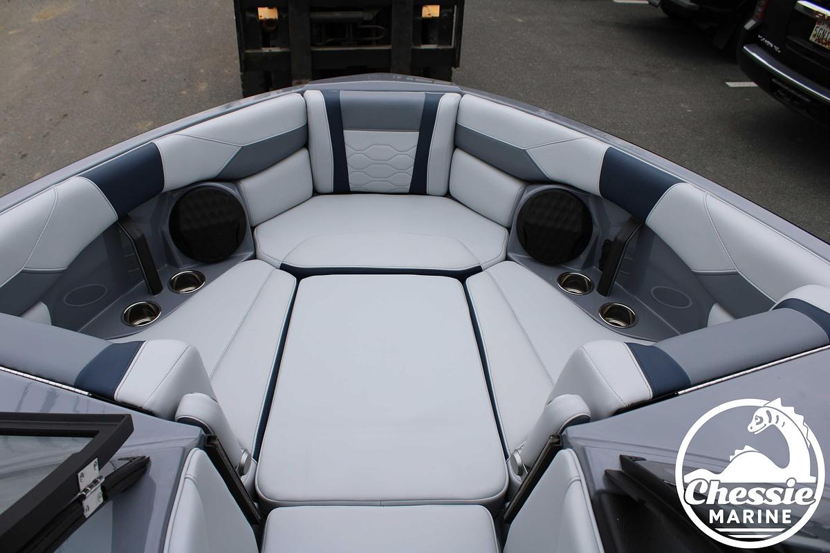 Used 2025 Malibu Wakesetter 23 LSV