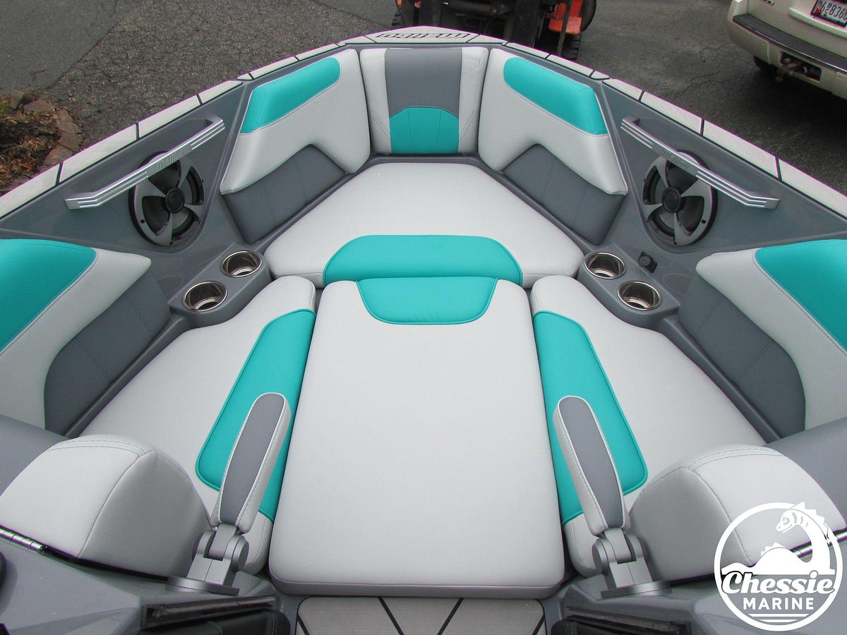 Used 2020 Malibu Wakesetter 25 LSV