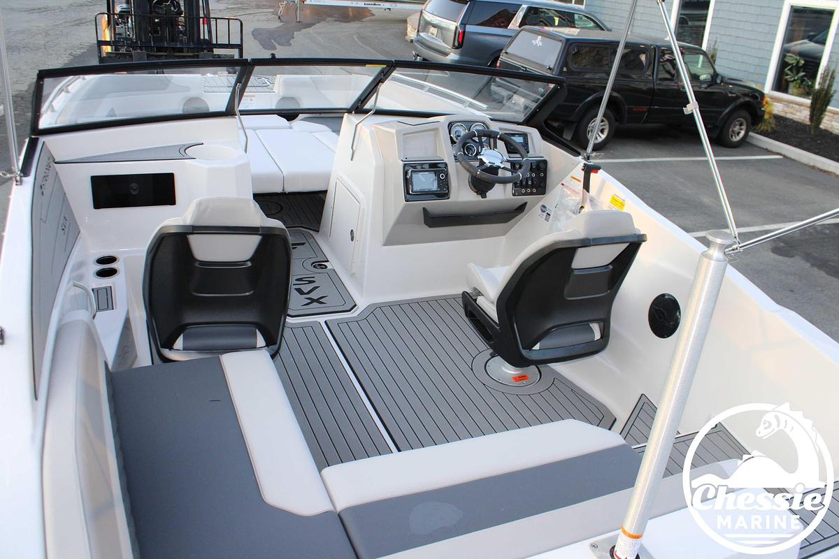 2026 Starcraft SVX 210 DC OB