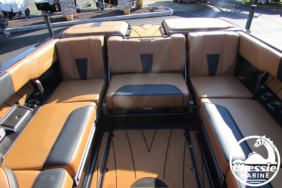 Used 2022 Malibu Wakesetter 23 LSV