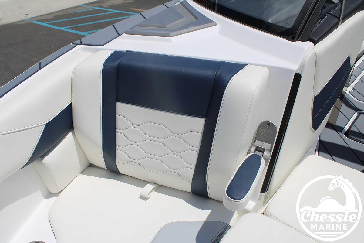 Used 2024 Malibu Wakesetter 23 LSV