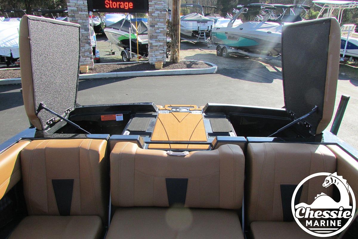 Used 2022 Malibu Wakesetter 23 LSV