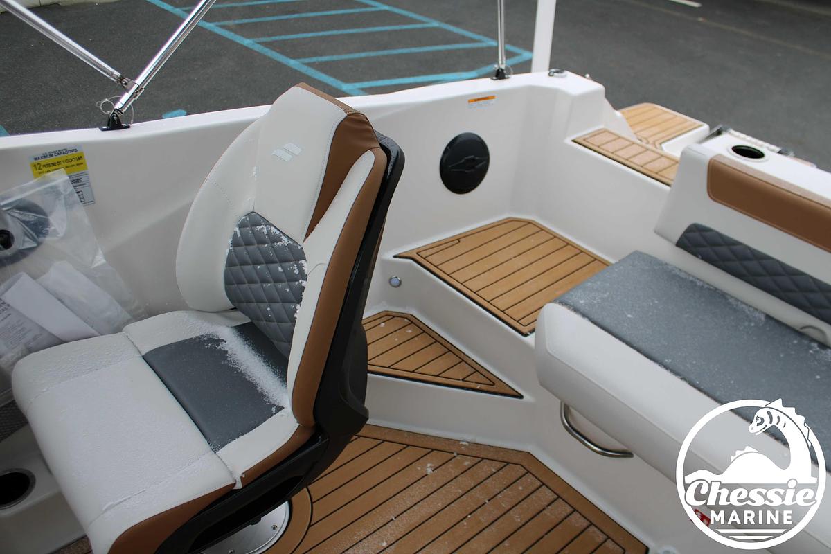 2026 Starcraft SVX 190 DC OB