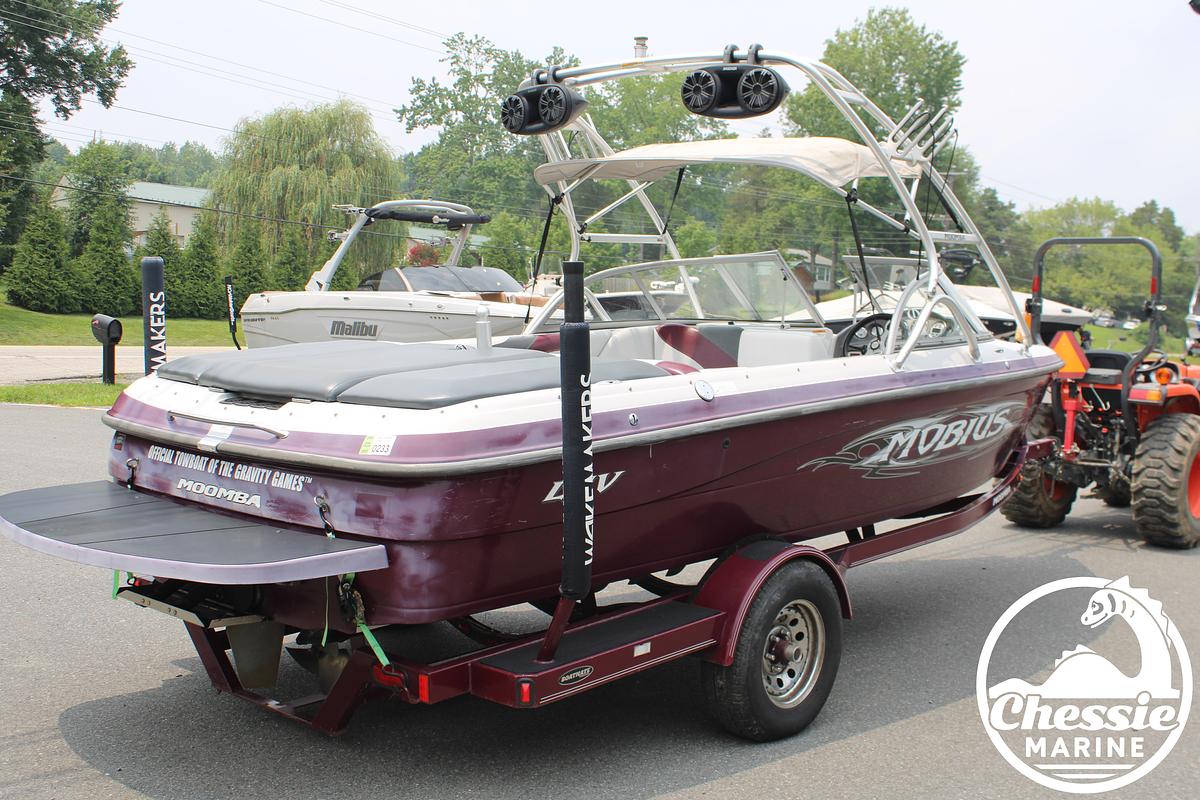 Used 2004 Moomba Mobius LSV