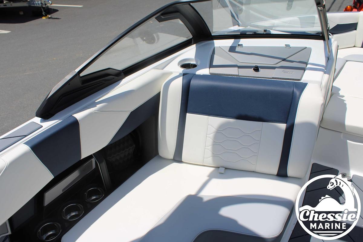 Used 2024 Malibu Wakesetter 23 LSV