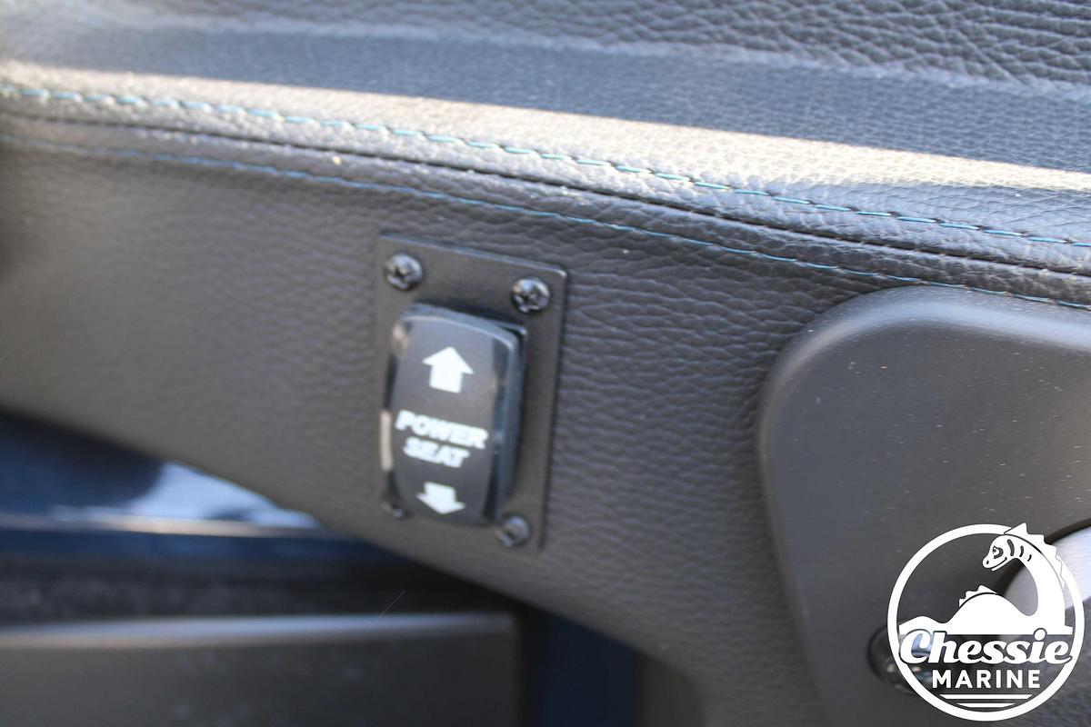 Used 2020 Malibu Wakesetter 25 LSV