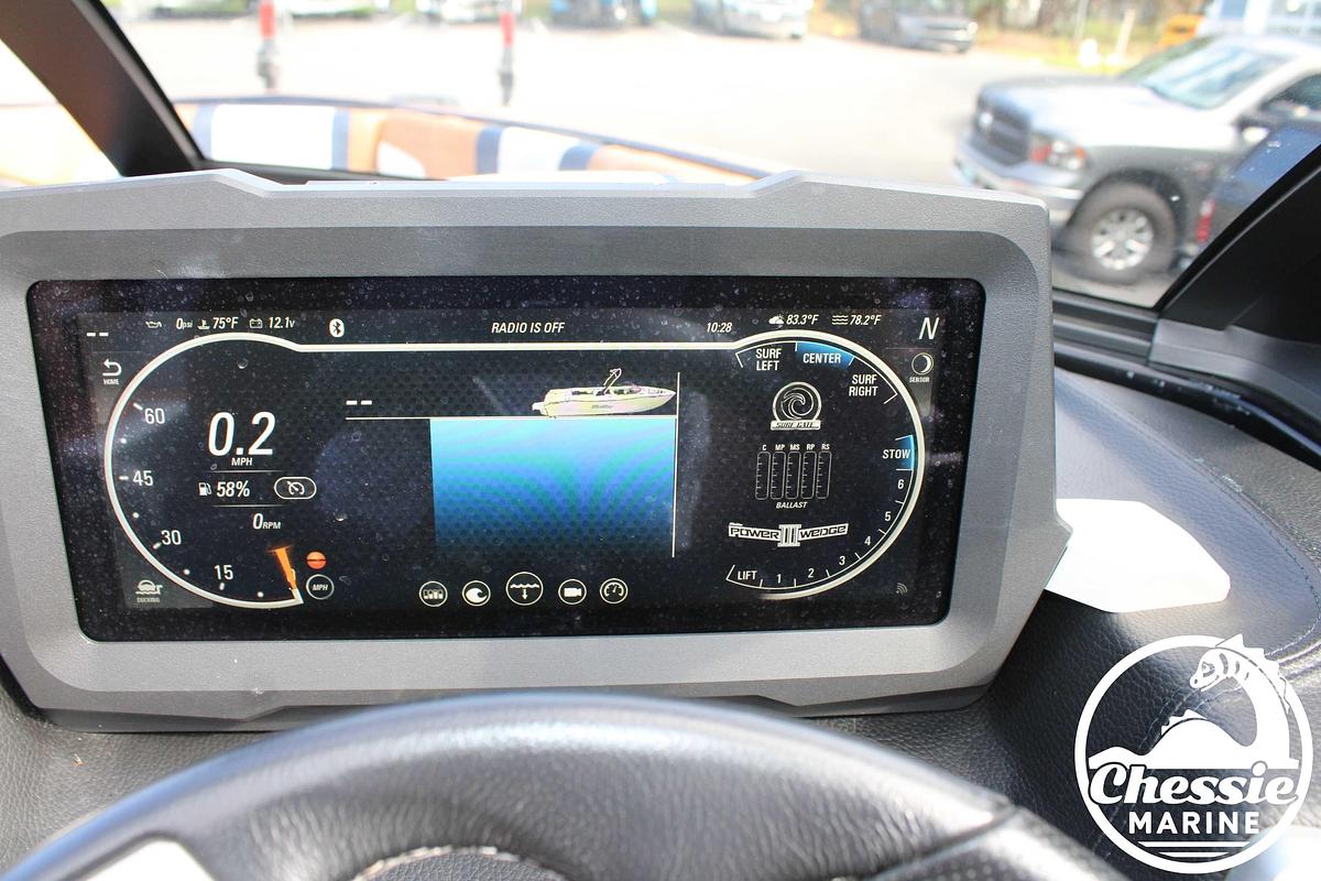 Used 2023 Malibu Wakesetter 26 LSV