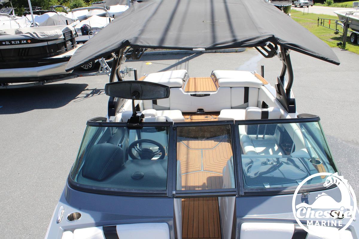 Used 2015 Nautique Super Air 230