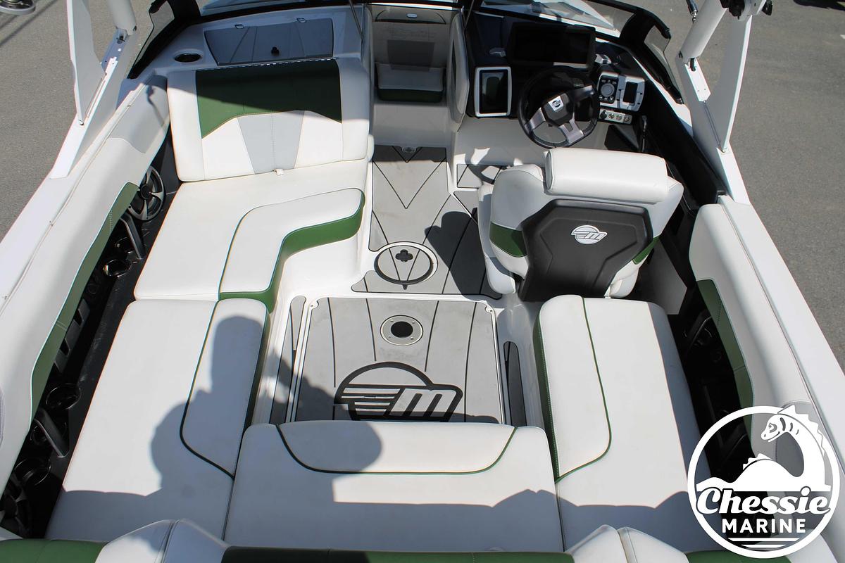 Used 2021 Malibu Wakesetter 20 VTX