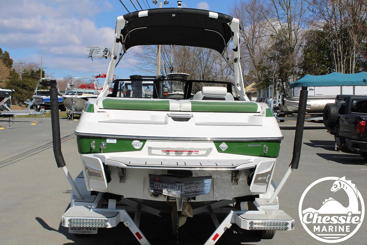 Used 2021 Malibu Wakesetter 20 VTX
