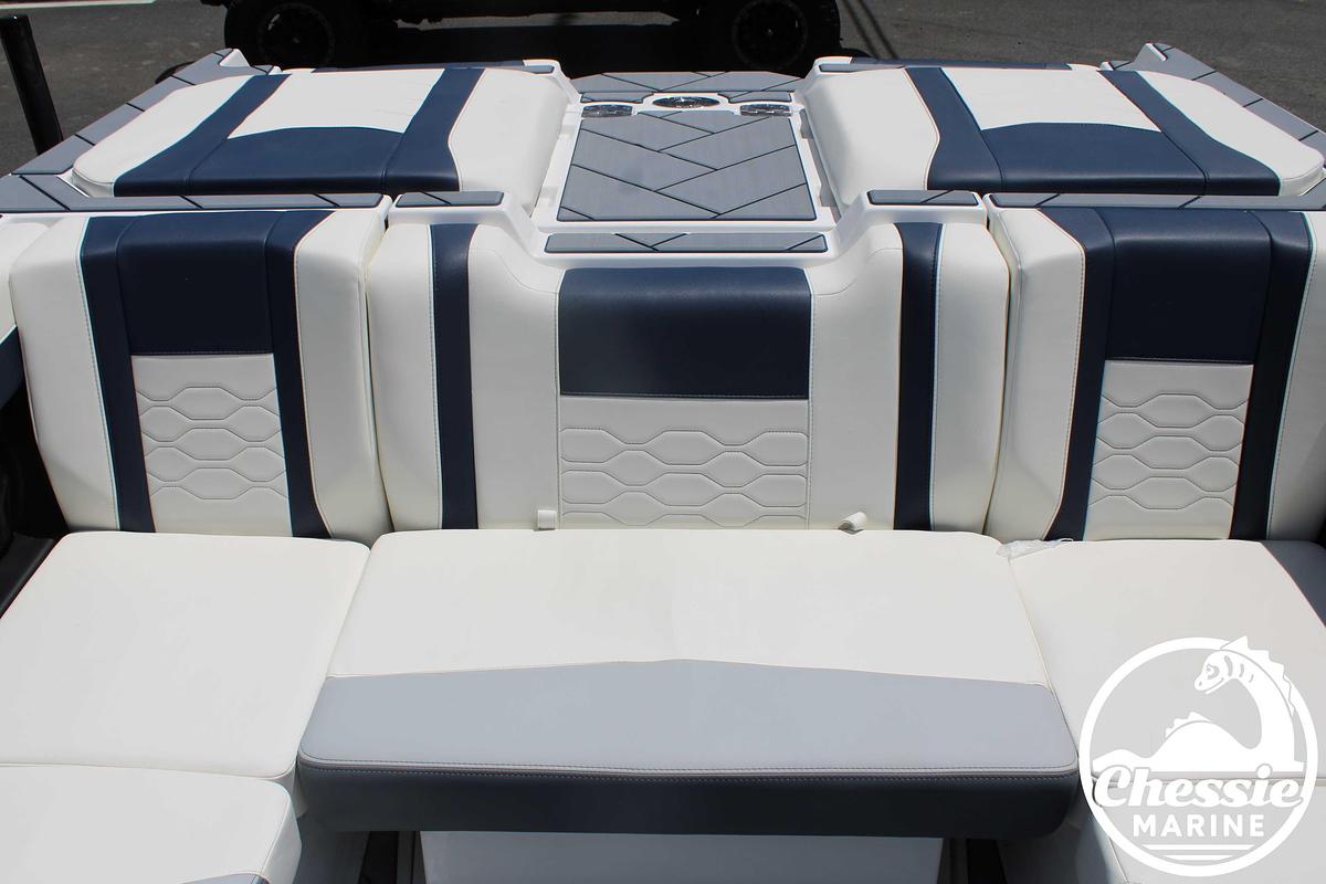 Used 2024 Malibu Wakesetter 23 LSV