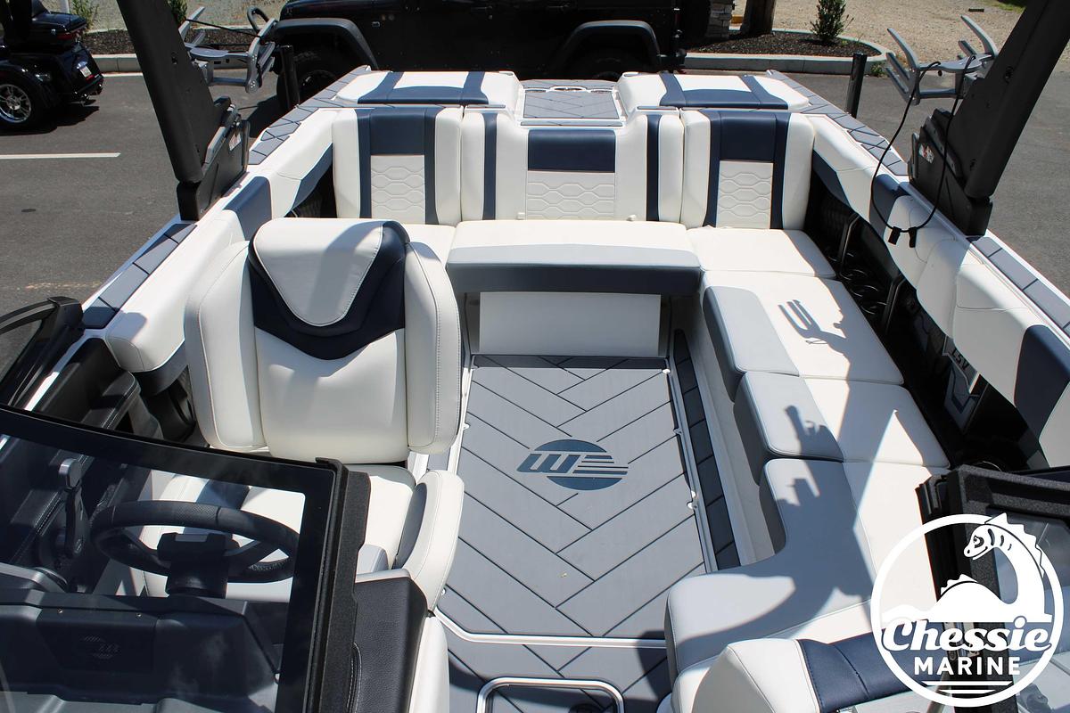 Used 2024 Malibu Wakesetter 23 LSV