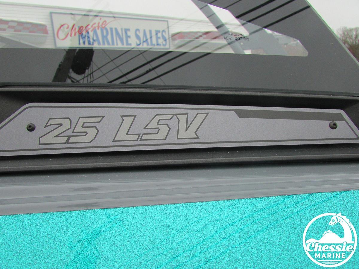 Used 2020 Malibu Wakesetter 25 LSV