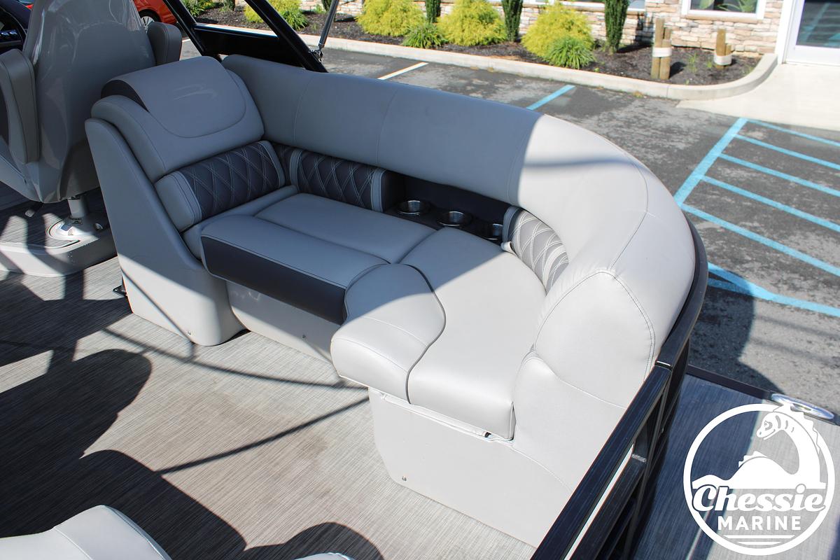 Used 2021 Bennington LX 24
