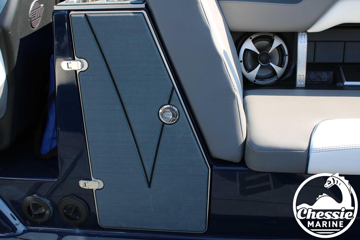 Used 2020 Malibu Wakesetter 25 LSV