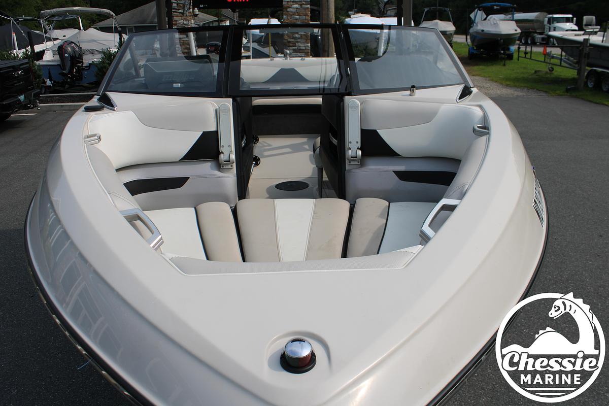 Used 2016 Malibu 23 LSV