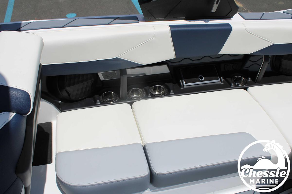 Used 2024 Malibu Wakesetter 23 LSV